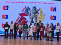 Депутат Анатолий Жданов поздравил новоалександровцев и красногвардейцев с Днем районов