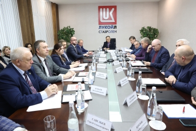 Депутаты обсудили перспективы развития газохимического комплекса Ставрополья