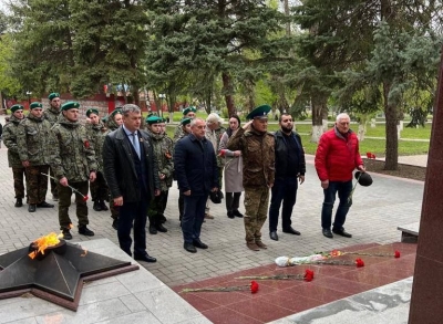 Депутаты Думы Ставрополья приветствовали участников автопробега «Эх, путь-дорожка фронтовая»