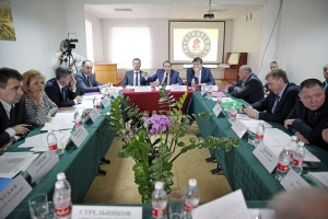 Серьезный разговор о перспективах отрасли