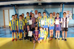 Два турнира в один день