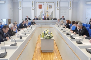 Депутаты готовятся к заседанию