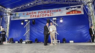 Депутат Николай Лопатин отмечен Благодарственным письмом в честь 200-летия станицы Ессентукской и Дня Предгорного района