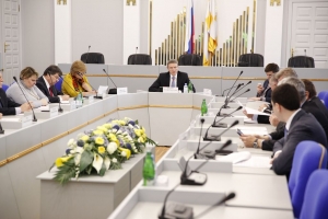 В краевом парламенте обсудили рост цен на сахар