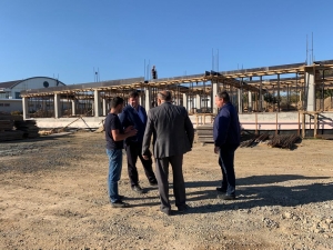 Геннадий Ягубов ознакомился с ходом строительства объектов социальной сферы Буденновского района