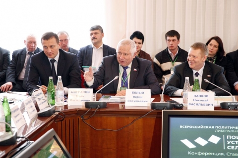 Каждый цветок цветет по-своему