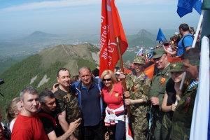 Знамя Победы – снова на вершине Бештау