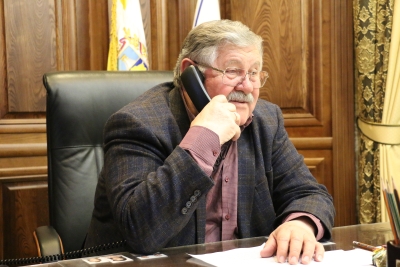 О летних лагерях, соцподдержке и детской площадке