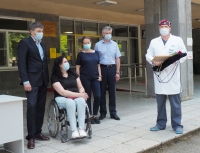 Специалисты онкодиспансера принимают "спортивные" поздравления