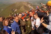 Эстафета восхождения на гору Бештау передана правнукам Великой Победы