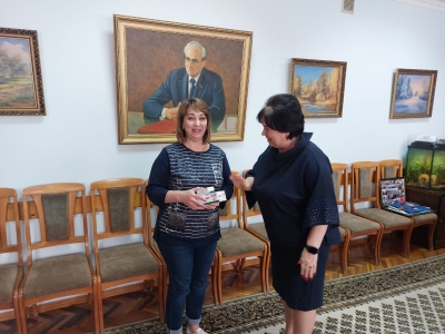 Любовь Хенкина передала лекарства для больного ребёнка
