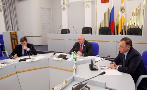 Приоритетное внимание бюджету