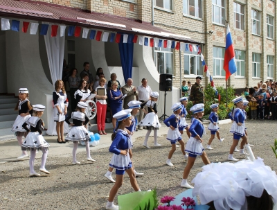 Депутаты краевой Думы приняли участие в торжественных линейках