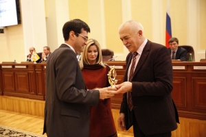 Экономическое возрождение России глазами СМИ