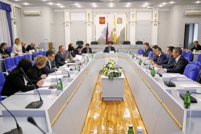 Прогноз развития в трех вариантах