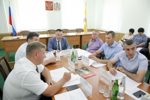 Перспективы развития курортов и туризма на Ставрополье обсудили депутаты