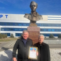 Краевой парламентарий Николай Роев получил благодарственную грамоту от путешественника Федора Конюхова