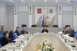 За контроль над расходами