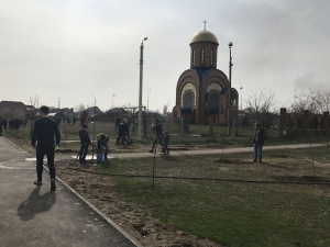 На субботник с горожанами