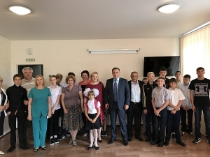 Сделать ярче жизнь детей