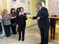 Николай Роев поздравил коллектив Предгорного комплексного центра соцобслуживания населения с наступающим Новым годом