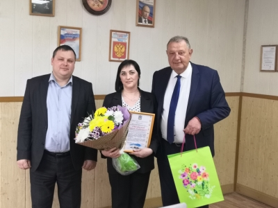 Анатолий Жданов поздравил сотрудников Новоалександровского военкомата с профессиональным праздником