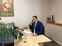 Игорь Николаев помог жителям избирательного округа оформить пособия