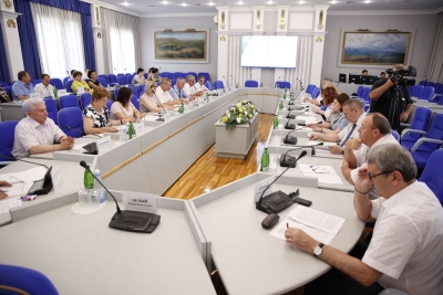 Соцподдержка и занятость в центре внимания