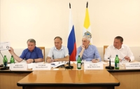 Законодатели Ставрополья призвали ускорить исполнение краевых программ по благоустройству и развитию ЖКХ