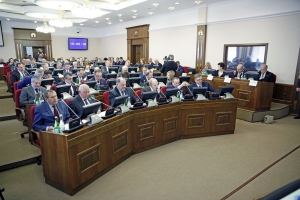 Индексации социальных выплат, помощь молодым семьям и другие важные решения