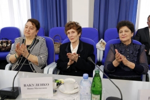 Ровесниц Победы чествовали в краевом парламенте