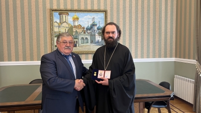Музеи, школы и помощь людям в параллелях прошлого и настоящего