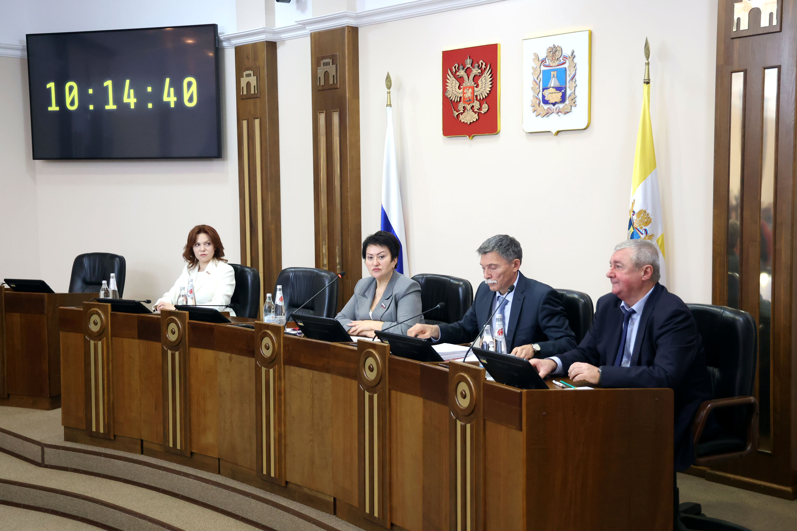 Депутаты поддержали проекты краевых законов, регулирующих бюджетную сферу