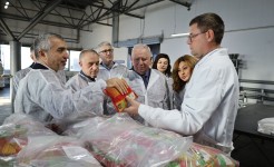 Краевые депутаты оценили состояние и перспективы развития пищевой и перерабатывающей промышленности в Петровском округе