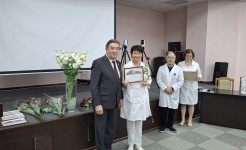 Краевые депутаты поздравляют медиков с наступающим профессиональным праздником