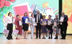 Анатолий Жданов поздравил учителей с профессиональным праздником