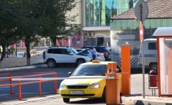 Часть уличных парковок могут сделать бесплатными