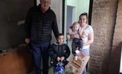 Елка желаний исполняет желания