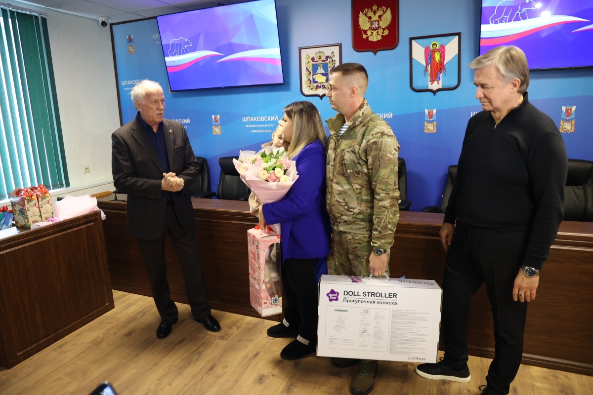 Николай Великдань исполнил мечту маленьких участников акции «Елка желаний»