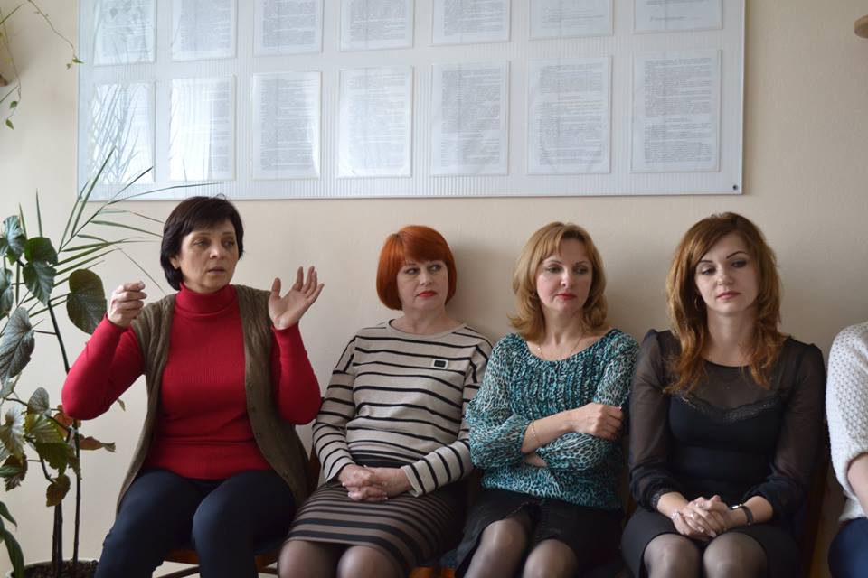 Коллектив женщин. Женский коллектив педагогов. Женский коллектив администрации