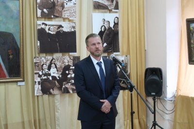 Виктор Надеин принял участие в открытии выставки «Дагестан Расула Гамзатова»