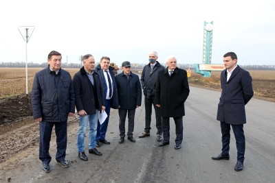 Краевые законодатели обсудили ситуацию с дорожным ремонтом и благоустройством в муниципалитетах Ставрополья