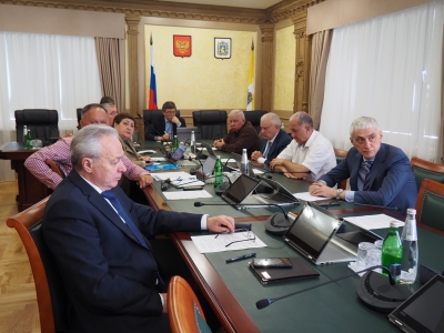 Депутаты краевой Думы предложили зафиксировать арендную плату для предпринимателей в условиях санкций