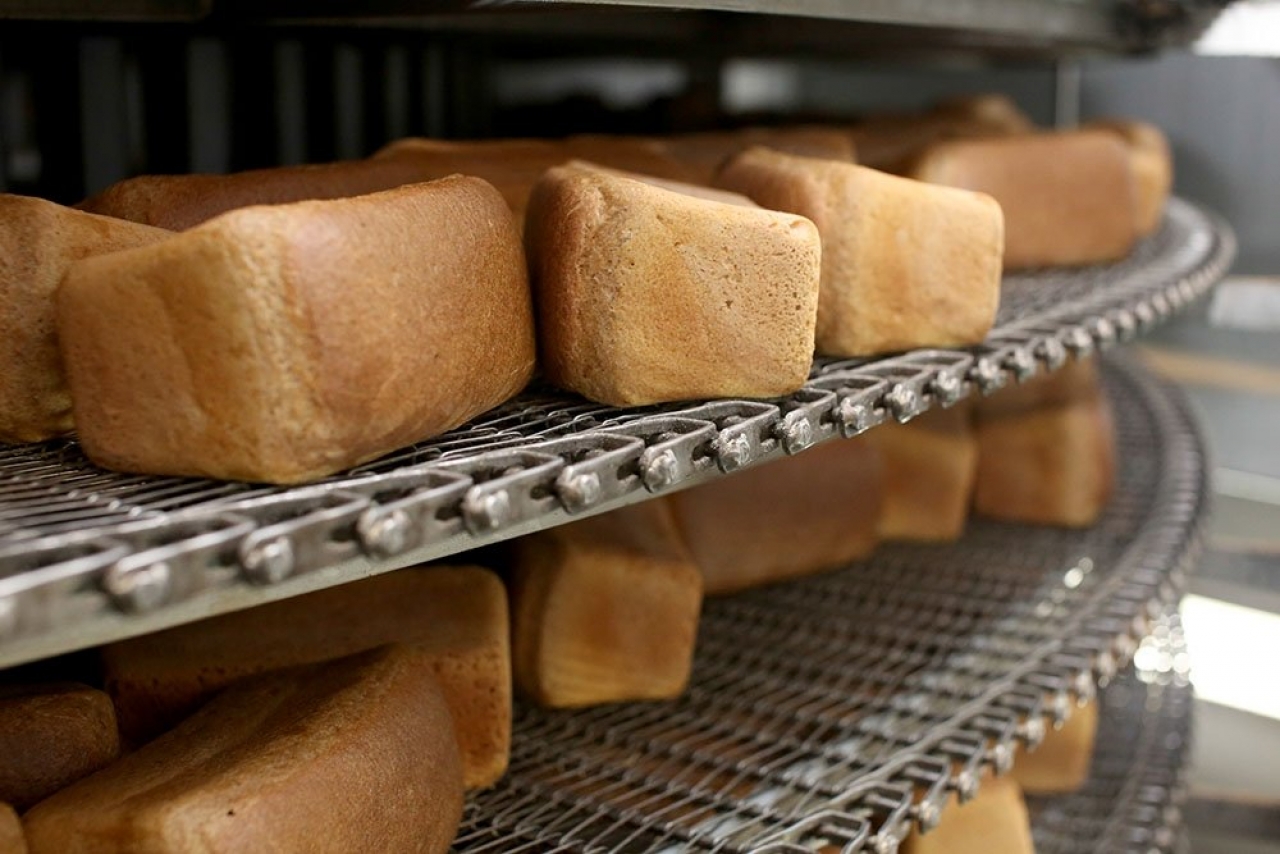 Производство ржаного хлеба. Производители хлеба. Хлебопекарное производство. Хлебная промышленность. Производство хлебобулочных изделий.