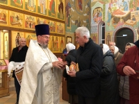 Частицу Благодатного огня доставили в храм Апанасенковского округа
