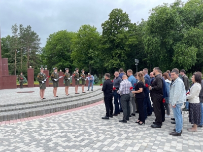 Молодые парламентарии Северного Кавказа почтили память героев Великой Отечественной войны