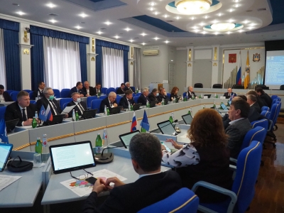 Депутаты фракции «Единая Россия» обсудили актуальные вопросы повестки заседания Думы
