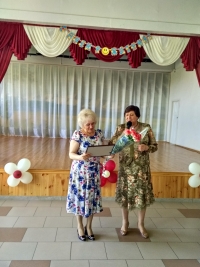 22 июня В.Н. Муравьева приняла участие в чествовании связи с юбилеем директора  средней школе № 19
