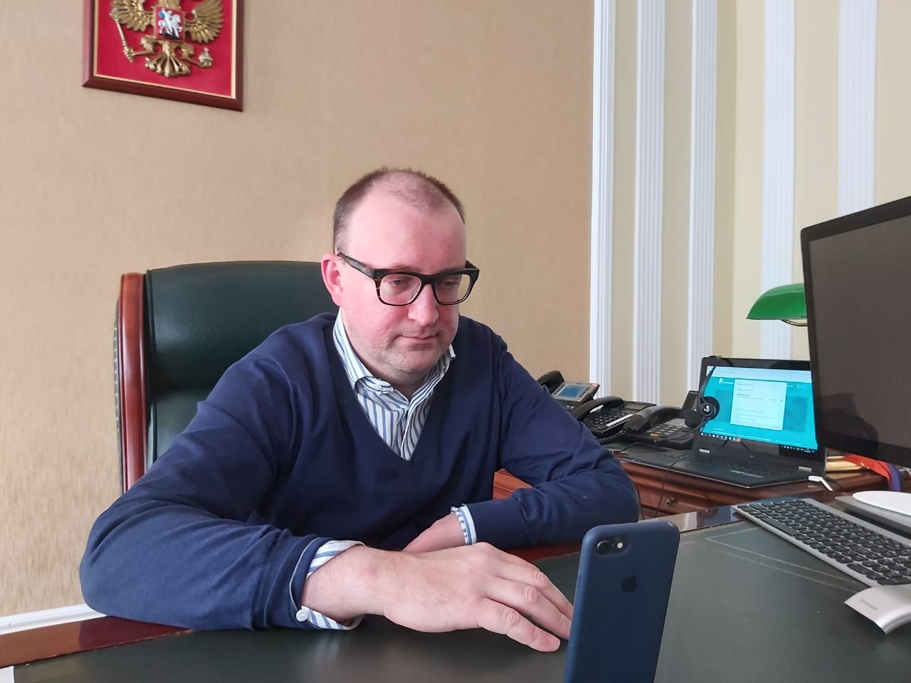 В дистанционном режиме провел прием краевой депутат.