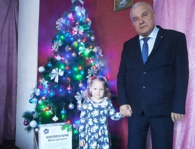Юрий Скворцов исполнил новогоднее желание 4-летней девочки из Благодарного